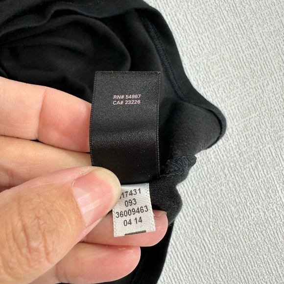 Victoria’s Secret sleeveless lace top black size S - Picture 9 of 9